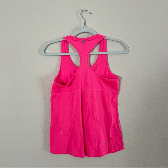 Nike running dry fit pink top size small - Picture 8 of 9